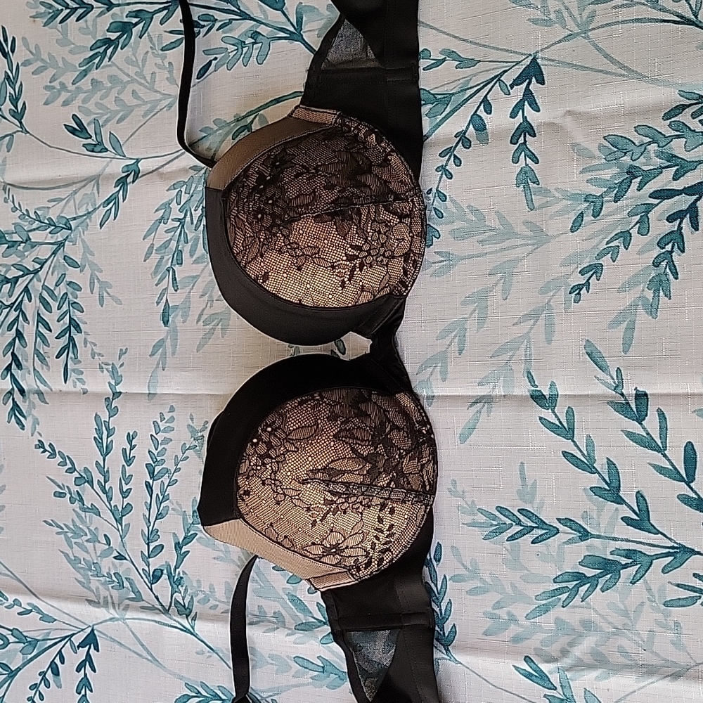 Strappy - very sexy Push-up Bra- DONATED